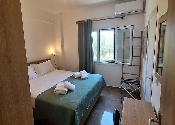 Ermioni Γιάλοβα